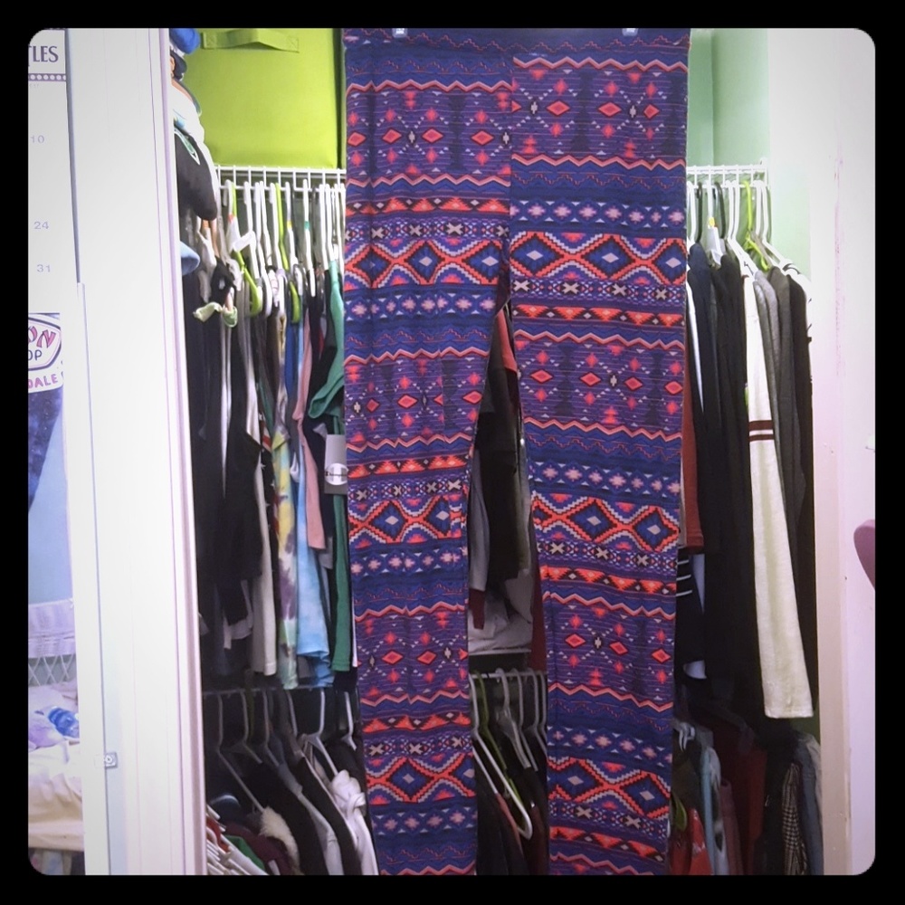 Aztec print leggings